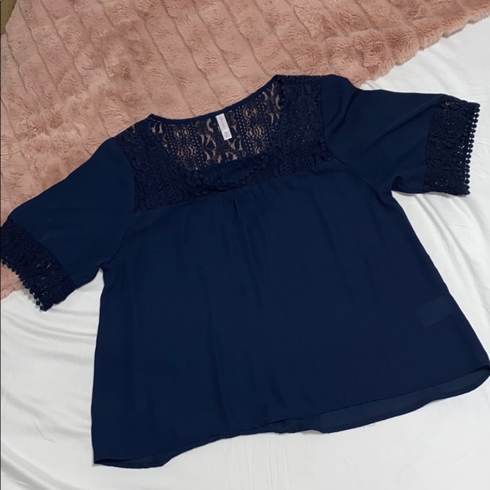 Navy Blue XS lace top